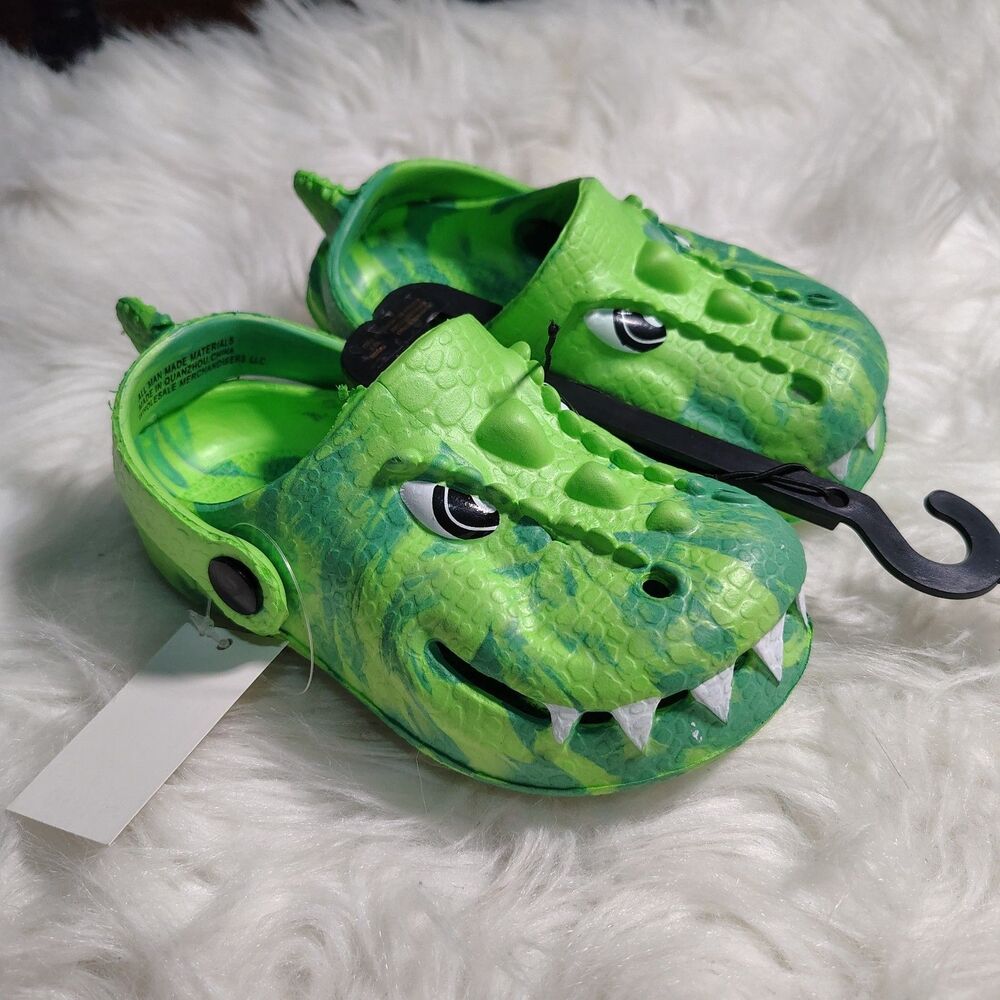 Crocodile Off Brand Crocs Boys Size 8 NWTS